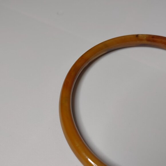 Caramel Colored 8.5 Inch Glass Bangle - Picture 6 of 14